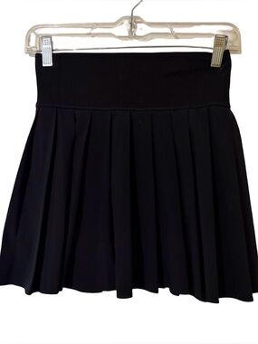 aerie Black Pleated Skater Skirt. Size XL.